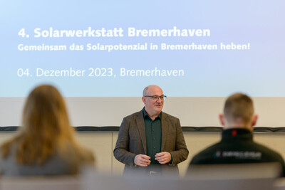 Gemeinsam das Potenzial der Sonne heben! | © Antje Schimanke Gemeinsam das Potenzial der Sonne heben! | © Antje Schimanke
