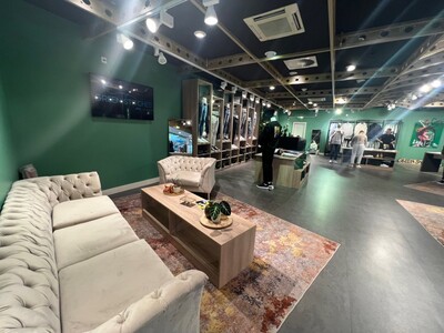 Mehrwert mit nachhaltiger Mode bei Green Stitches | © Helmut Stapel Mehrwert mit nachhaltiger Mode bei Green Stitches | © Helmut Stapel