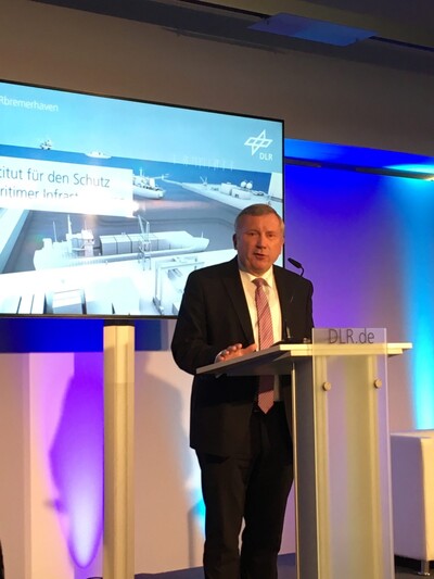 Neues DLR Institut in Bremerhaven eröffnet | © Norbert Brackmann Neues DLR Institut in Bremerhaven eröffnet | © Norbert Brackmann