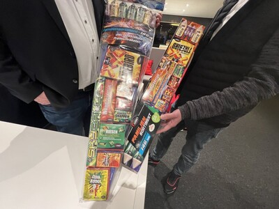 Plastikfreier Knalleffekt mit Perspektive | © Helmut Stapel Plastikfreier Knalleffekt mit Perspektive | © Helmut Stapel