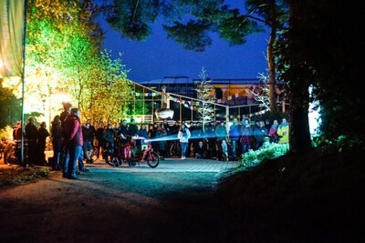 Premiere für das Radkino in der Seestadt | © Gabriele Becker