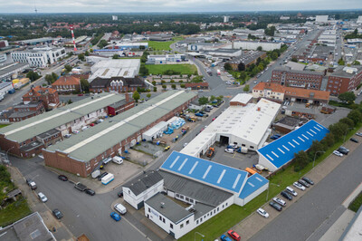 SCHULTERSCHLUSS FÜR DEN KLIMASCHUTZ | © Joerg Sarbach