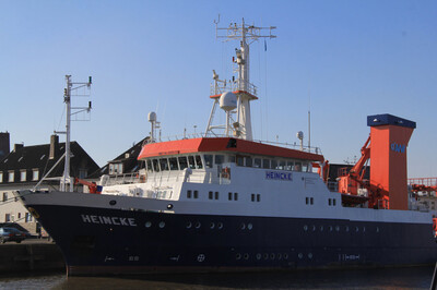 Volle Kraft voraus für die Forschung: MS Heincke auf umweltfreundlichem Wissenschafts-Kurs | © Die MS Heincke hat nicht nur neue Maschinen, sondern auch einen komplett neuen Schornstein erhalten. Foto: AWI